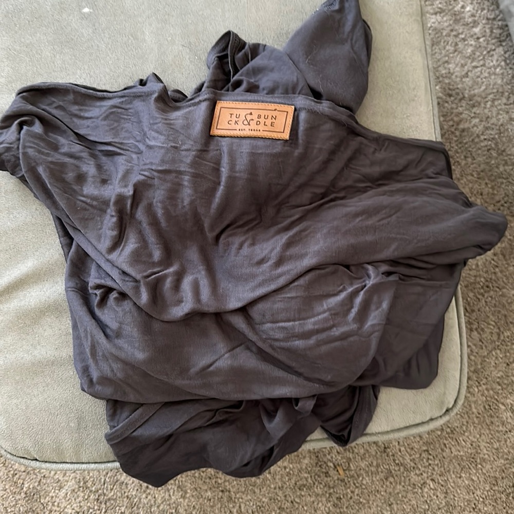 Tuck and Bundle baby wrap
